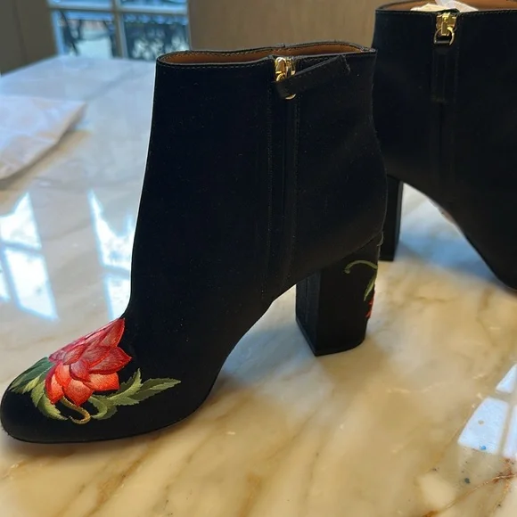 Aquazzura Embroidered Satin Booties - Picture 5 of 10